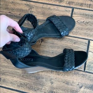 Xoxo wedges